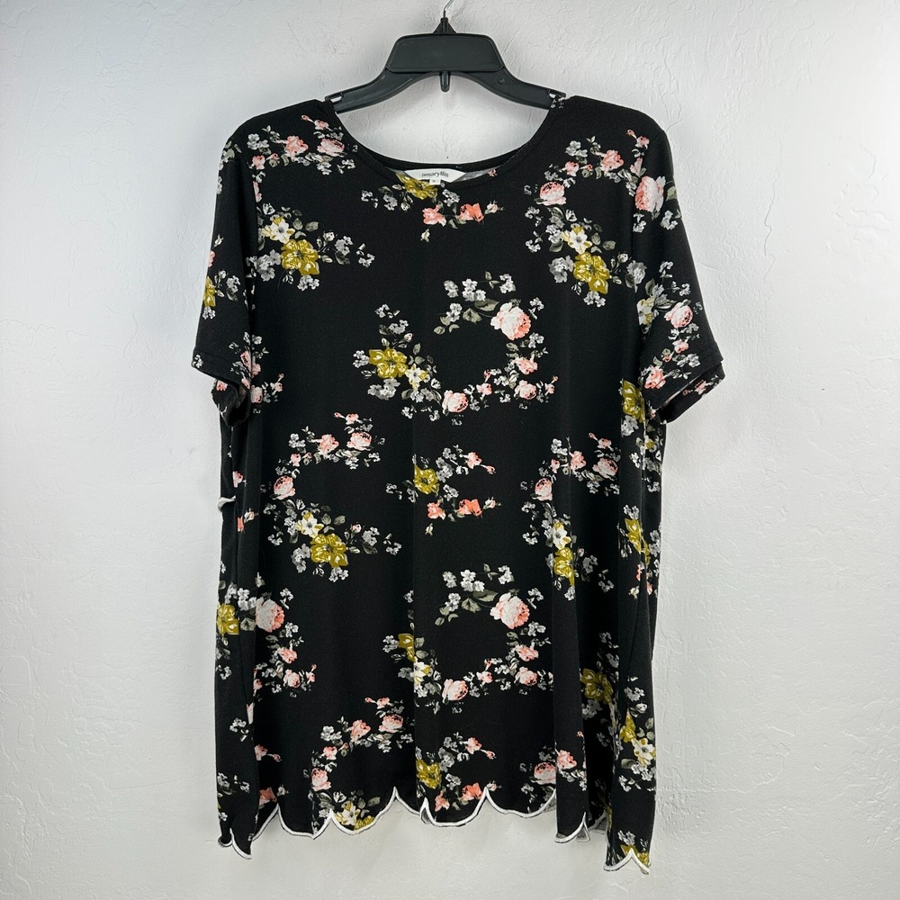 Amaryllis Ditsy Floral Top Womens M Black Stretch Scalloped Church Comfort Work